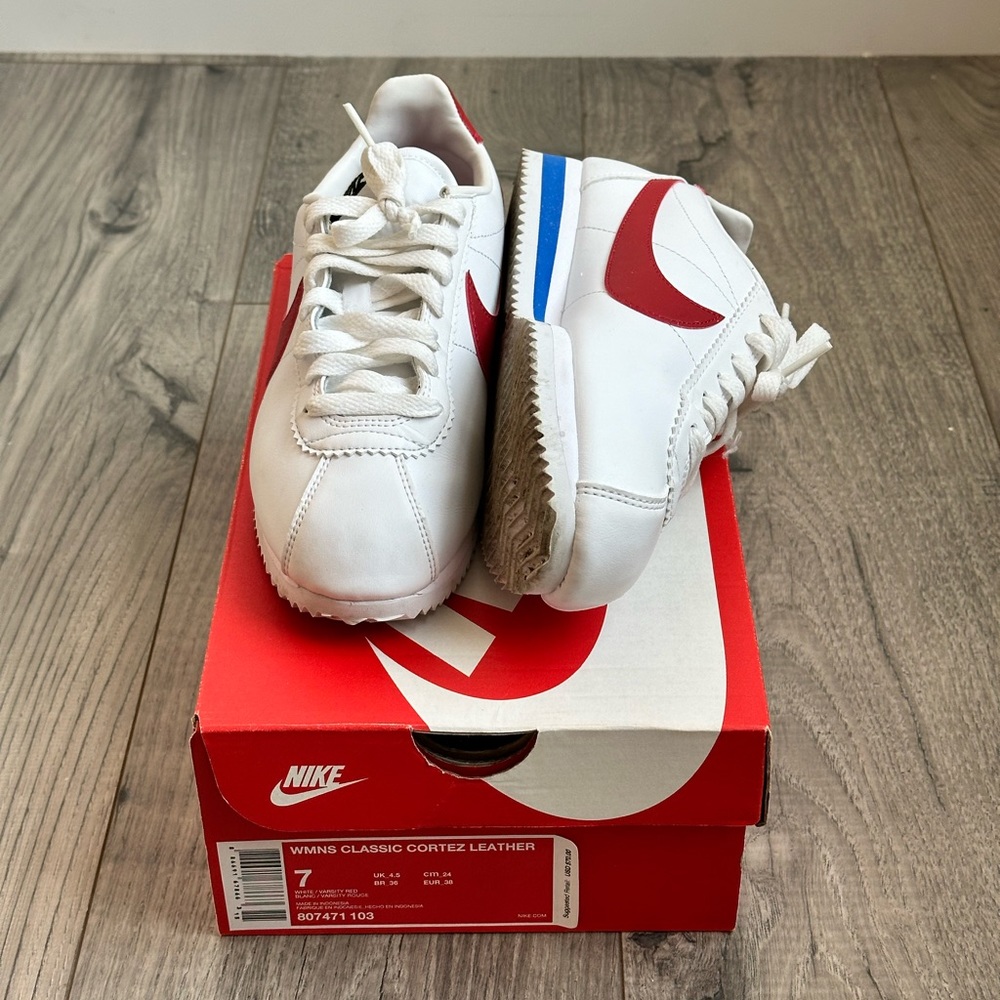 womens nike cortez classic